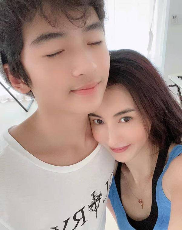 张柏芝晒近照:大儿子被误认为新男友,13岁已长成谢霆锋的模样