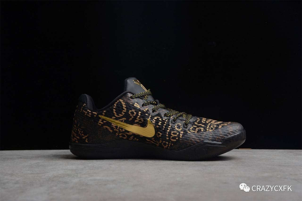 耐克科比11代黑金曼巴日 nike kobe mamba day 低帮篮球鞋