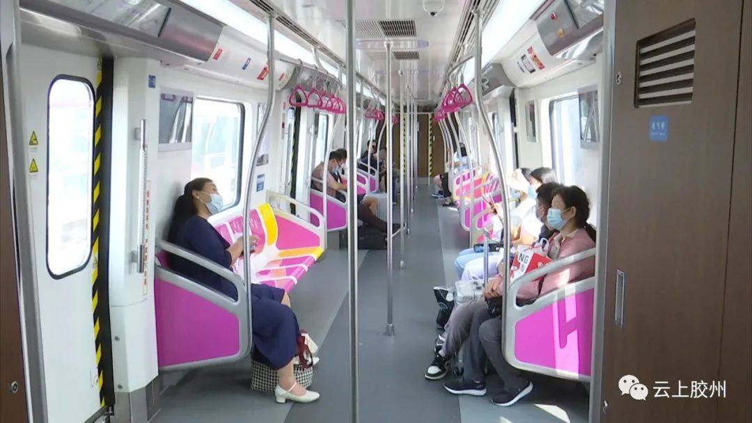 据了解,青岛地铁8号线是青岛市轨道交通线网中的骨干线,线路全长61.