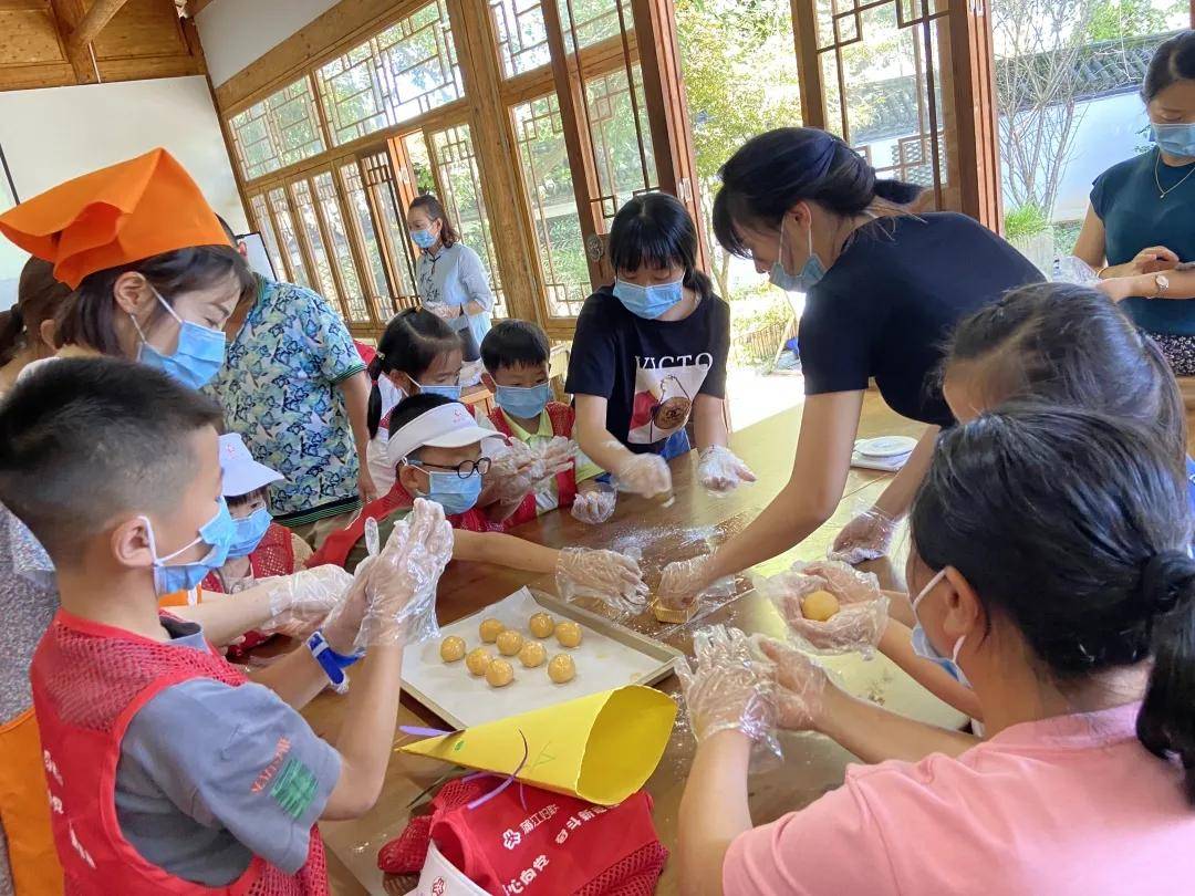 "我们的节日——庆中秋,话团圆,饮水思"亲子活动在仙阁书院举办