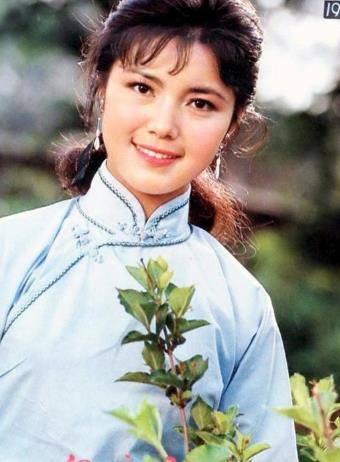80年代大陆古装美女只服这10位个个眉目传情灵动自然