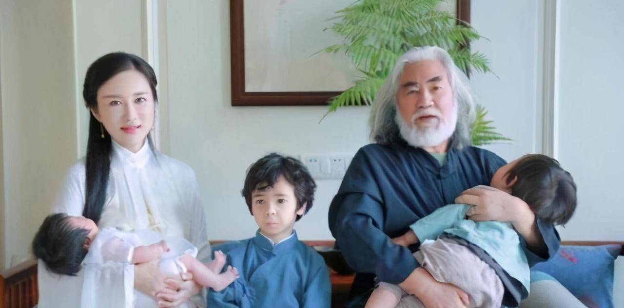 原创70岁张纪中官宣妻子怀三胎结婚4年连生三次宝刀不老啊