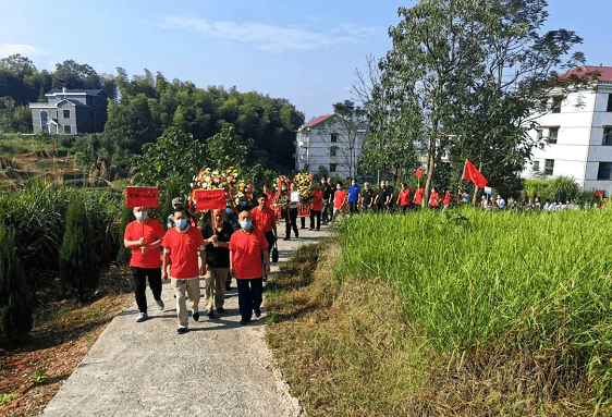 湖南新邵县坪上镇举办烈士纪念日公祭活动