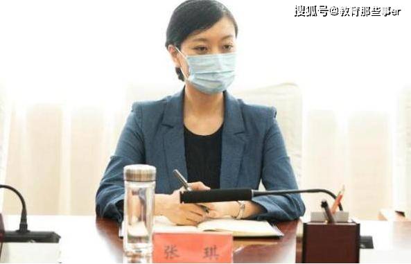 清华女博士当选河北怀来县长,颜值与智慧并存,是年轻人该追的星