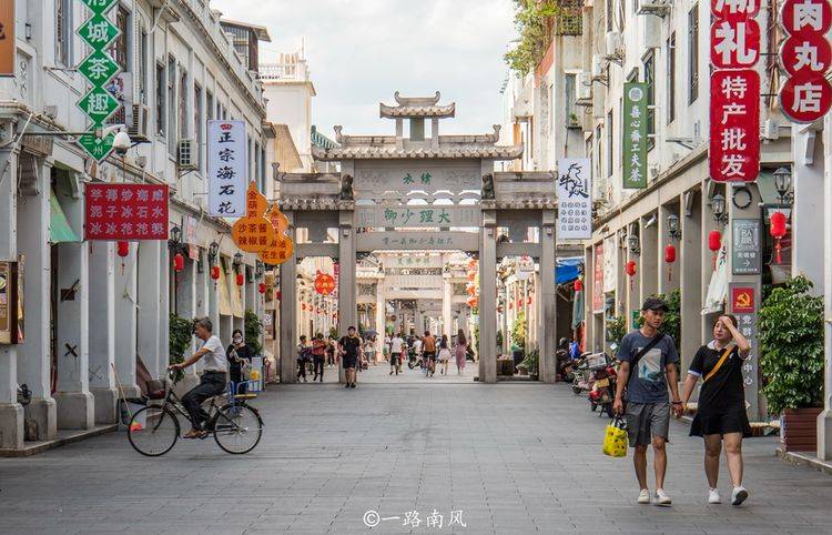 广东潮州牌坊街,中国牌坊最多的街道,曾有古牌坊数十座