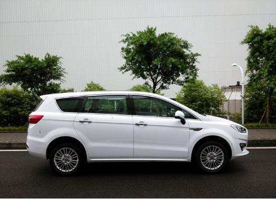 力帆新7座mpv,完胜五菱
