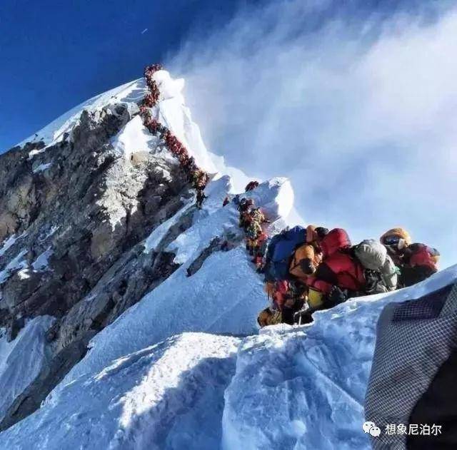 珠穆朗玛峰百年攀登历史,世界屋脊上的死亡与命运