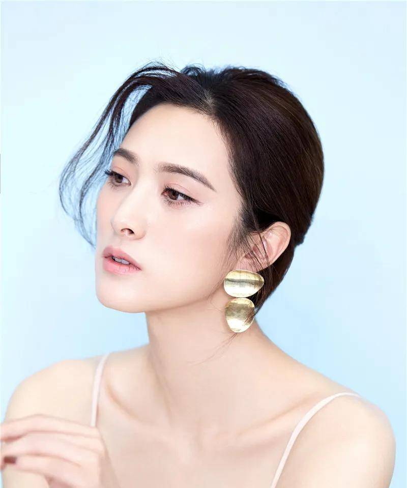 靳东初恋女友:隋俊波一生三段感情,结婚八年,老公身份