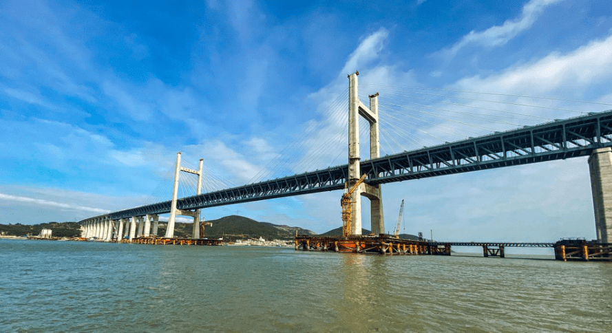 中国投资11亿元,建平潭海峡大桥,难度比港珠澳还大,意义多大?