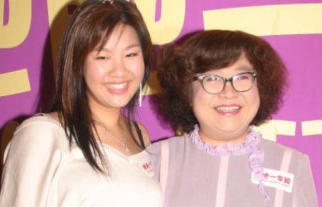 郑欣宜近照公开,不再减肥成胖女子,即将拥有母亲遗产