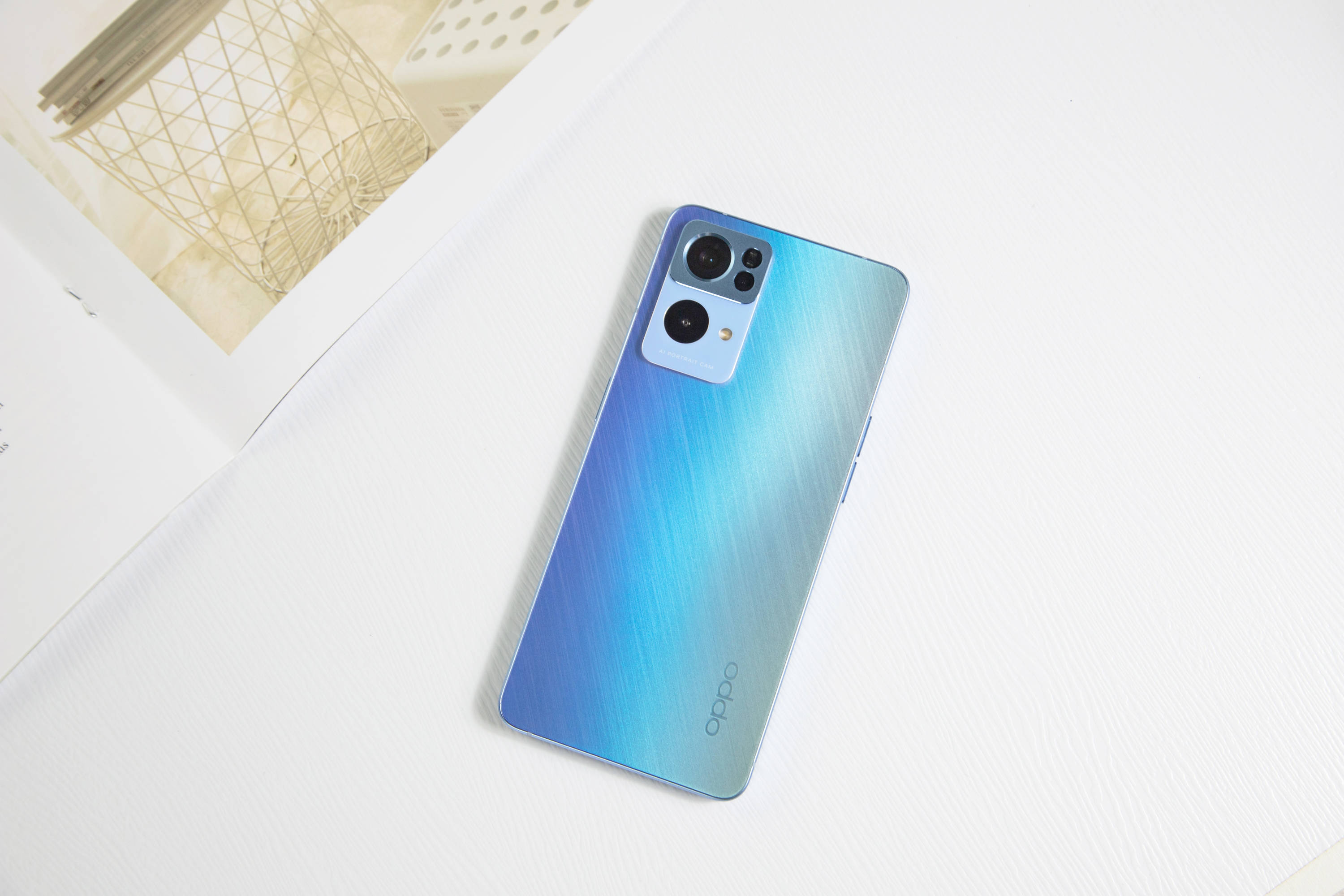 正如其命名一样,oppo reno7 pro星雨心愿的颜值真惊艳到我了,不同于前