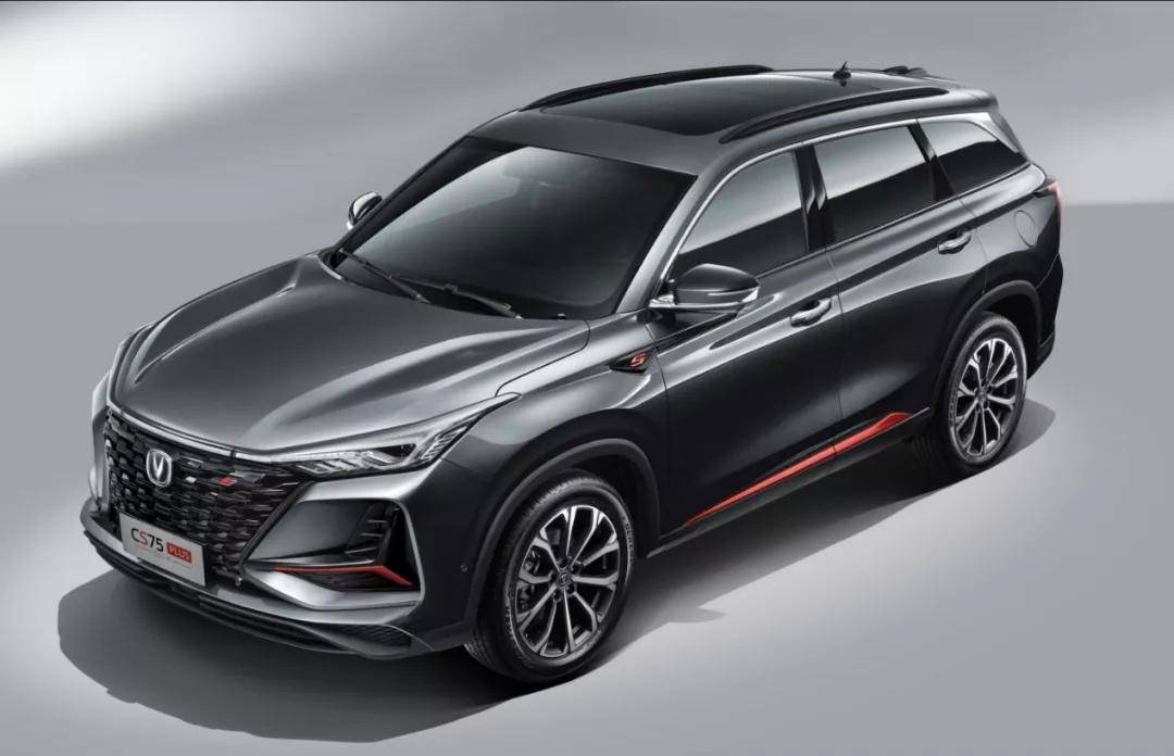 爆款标杆,长安cs75plus颜值与实力并存