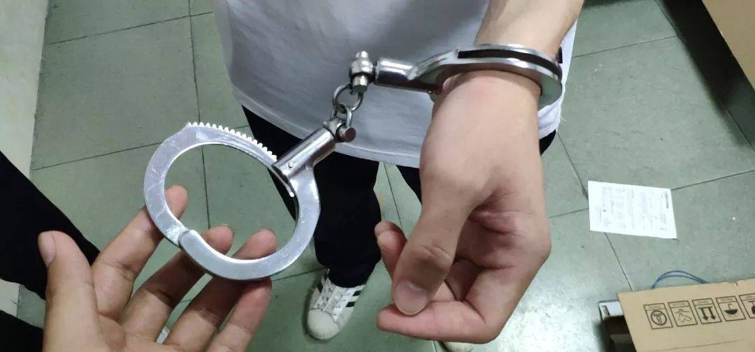保安在9个月内和多名女性发生关系其中名媛居多东窗事发