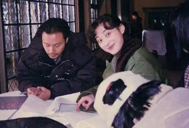 31岁离婚,二婚闪婚嫁给摄影师,46岁梅婷的情史远比剧