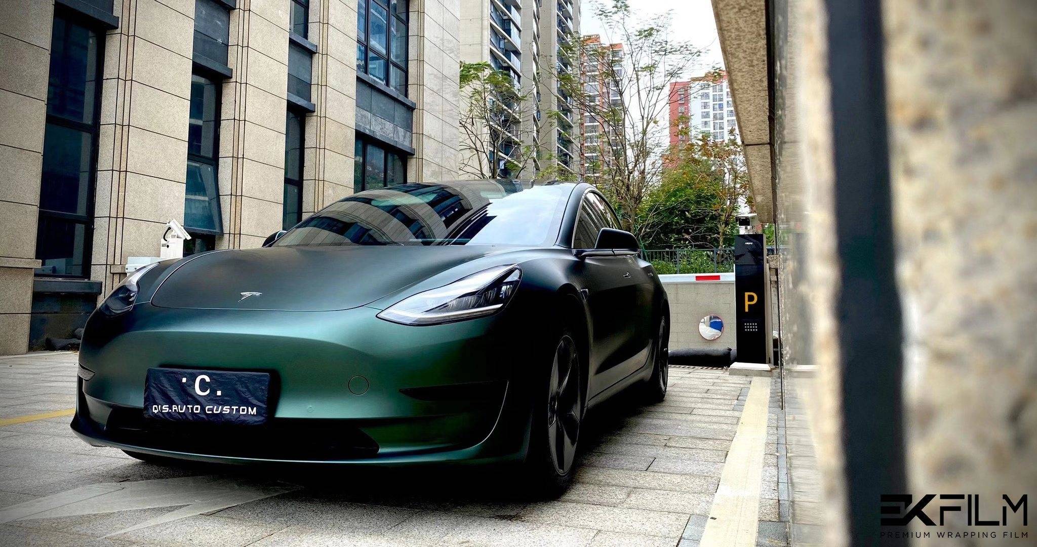 67ek改色膜特斯拉model3超亚金属墨绿