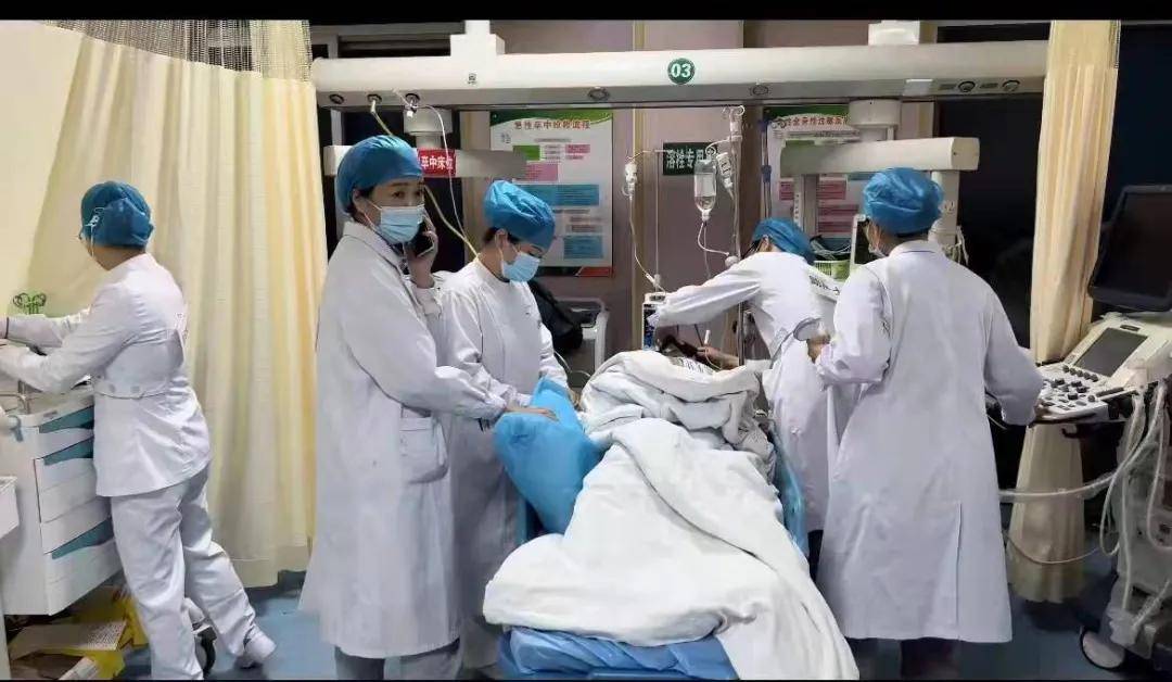 血常规,凝血功能,急诊生化,心功能,血型,血交叉配血等,备血红细胞5u并