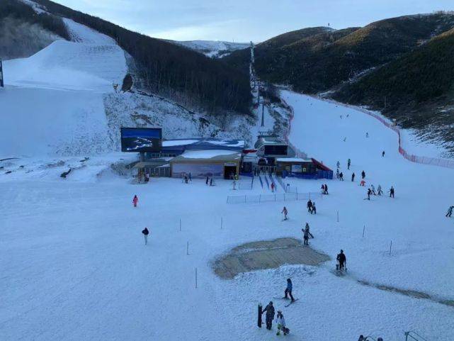 距离北京很近的崇礼七大滑雪场谁更好滑崇礼争相平分冬日美景的滑雪场