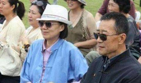 演员于海丹:弃大好前途,下嫁群演李雪健,陪其抗癌19年