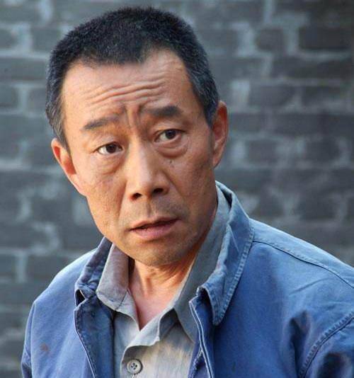 演员于海丹:弃大好前途,下嫁群演李雪健,陪其抗癌19年