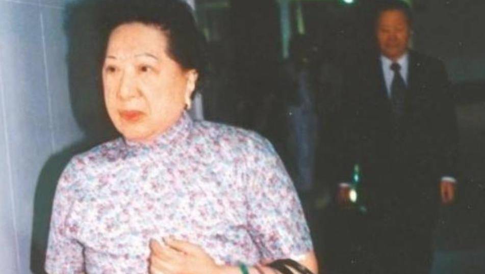 原创孔祥熙子女有多荒唐个个难管难教遗憾仅一人留下混血后代