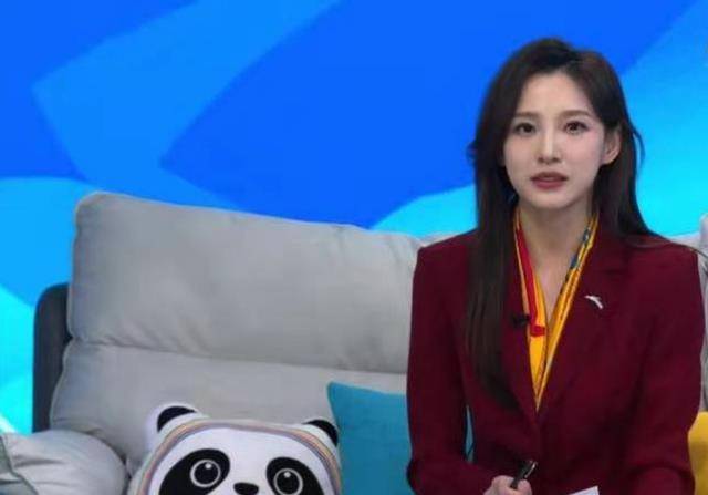 原创马凡舒主持春晚后又获冬奥会青睐高考曾是中传全省第一