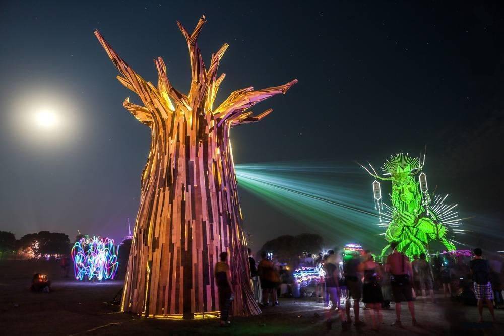 爆破:世界雕塑史上的雕塑大师与著名装置艺术家_戴帆_设计_宇宙