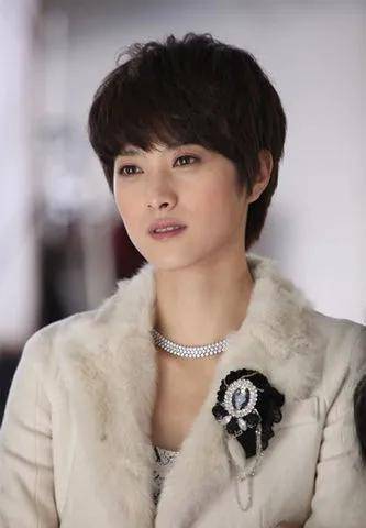 靳东初恋女友隋俊波一生三段感情结婚八年老公身份至今是个谜