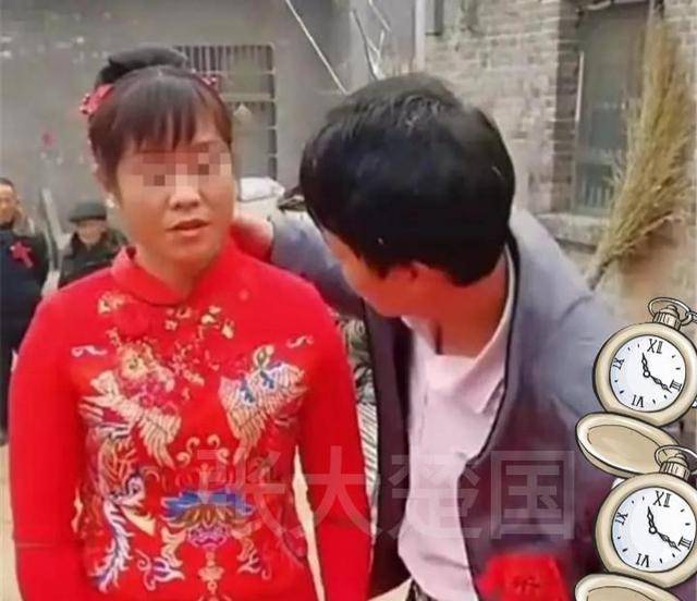 24岁小伙娶42岁农妇,婚礼很简朴,网友:爱情是盲目的_年龄_年纪_内心