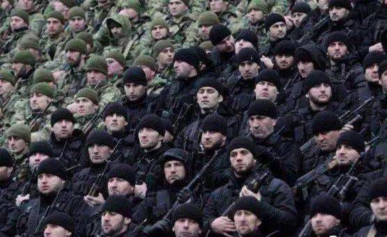 自从现任车臣总统小卡德罗夫宣布出兵乌克兰开始,网上出现了一句很有