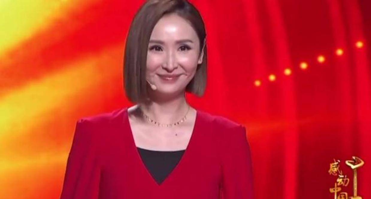 女艺人的骄傲陈贝儿获得感动中国2021年度人物恭喜她