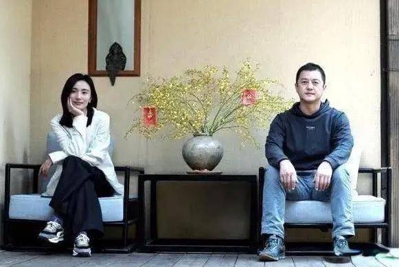 在当爷的年纪,李亚鹏官宣再婚当爸,男性生育能力不受年龄影响吗