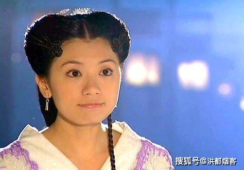 第四《神医侠侣》中贾静雯饰演淳于缇萦,造型一般,但是依然很美.