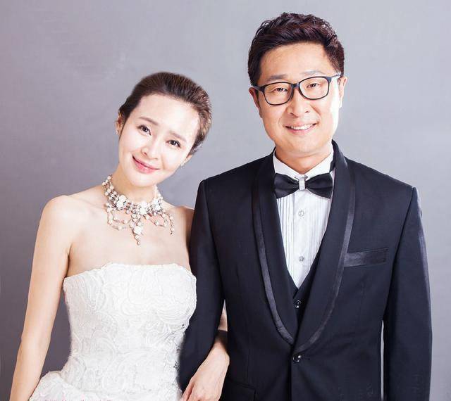 两人《金婚》同饰一角 如今一人红成一线 而她下嫁