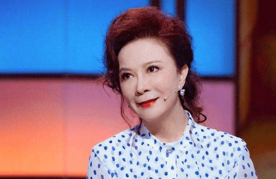 "春晚钉子户"蔡明的无奈:成也春晚败也春晚?_丁秋星_陈佩斯_电影