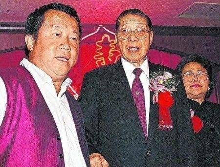 看完刘德华这部电影就可见一斑_雷洛_曾国祥_父亲