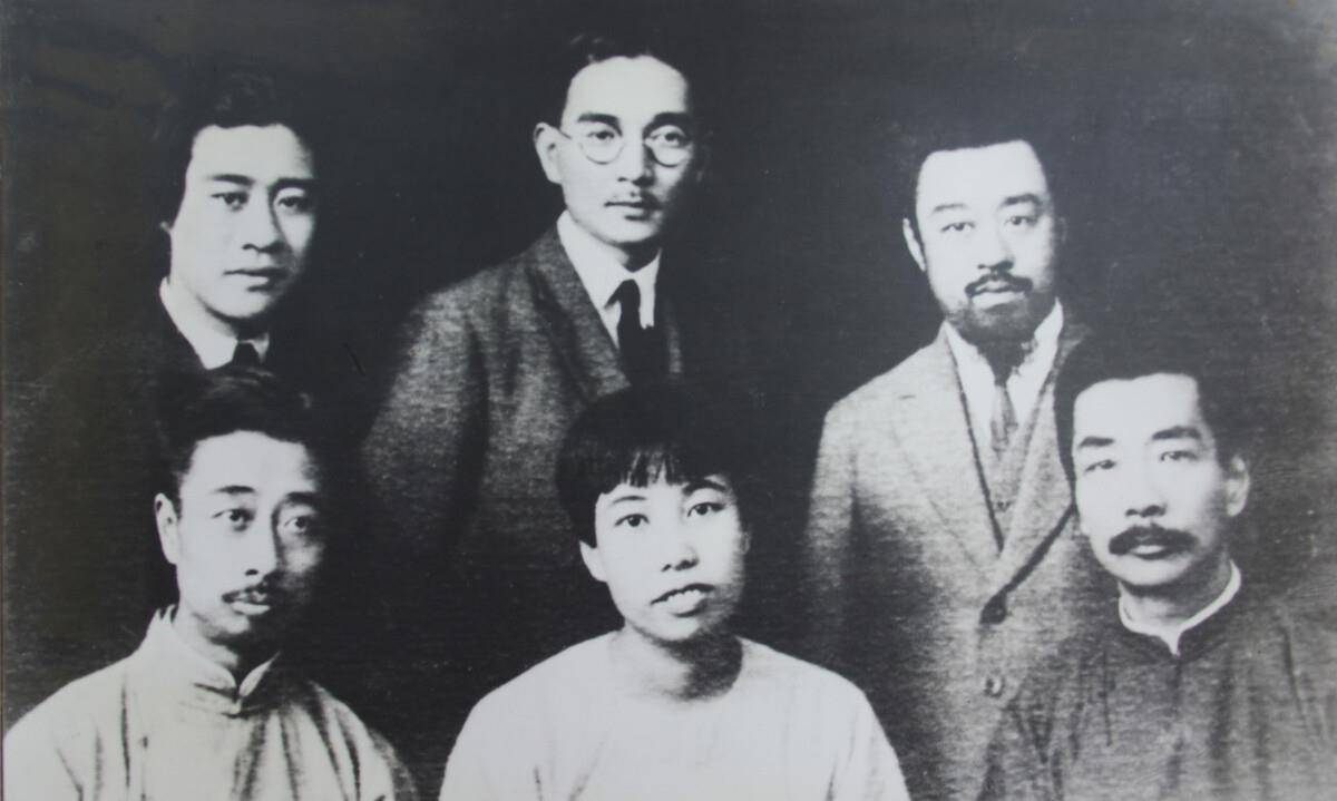 鲁迅周建人许广平等人合影10,宋霭龄,宋庆龄,宋美龄姐妹宋氏三姐妹,20