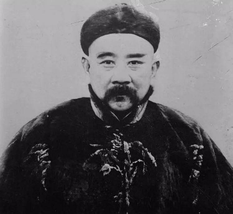 辛亥革命之后,新中国成立之前,我国竟然不止有一个