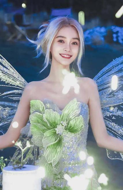 杨颖落泪画面曝出被赞是仙女落泪网友静态可动态不可