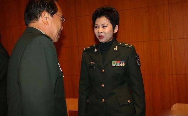 曾经和毛阿敏平起平坐,如今57岁成这样_董文华_歌曲_赖昌星