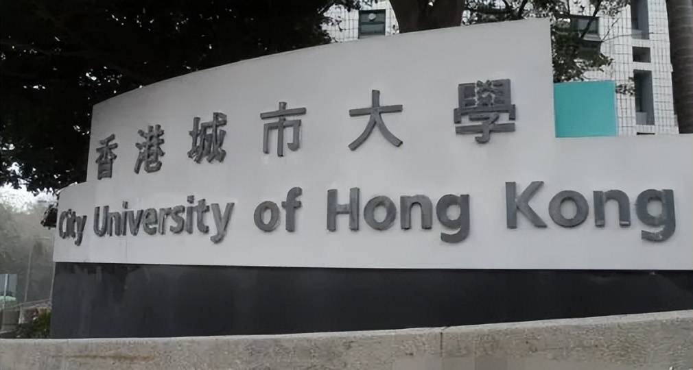 大部分学生在毕业之后会继续读香港八大学士学位,相当于国内的"专升本