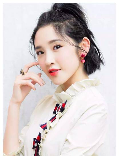 短发新娘唐艺昕美出新高度,甜过初恋真不过分!_头发_造型_照片