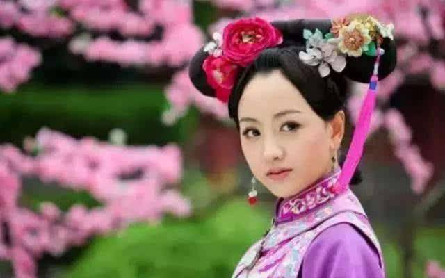 的妃子,宫斗败于慈禧,连降三级,死后九年才下葬_伊尔根觉罗_英嫔_后宫