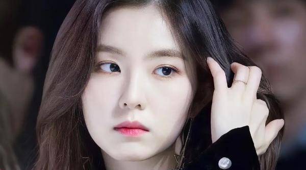 裴珠泫:被誉统一饭圈审美的女人,因被曝职场霸凌人设崩塌_节目_队友