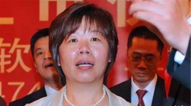 原创富士康王来春初中辍学进厂打工如今成身价580亿女富豪
