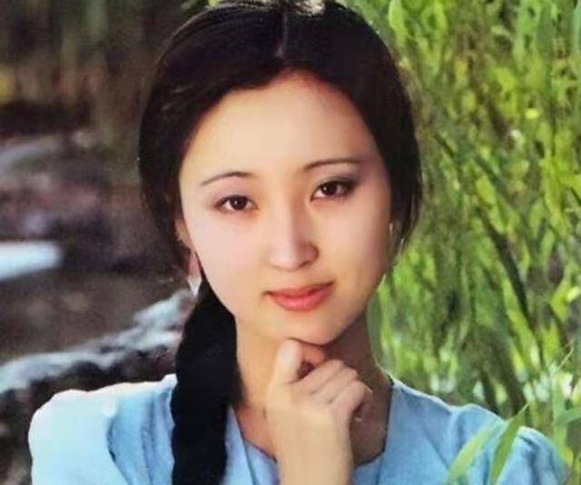 黛玉,后来成商业女强人,41岁离世,经历了怎样的人生_红楼梦_父亲_小旭