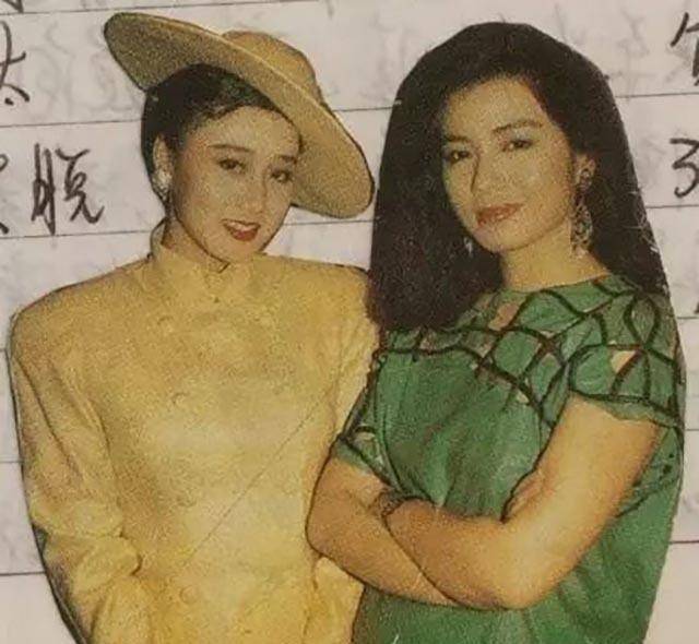 24年前,钟楚红和利智同台飙舞斗艳,台上红姑赢了,台下谁赢了?
