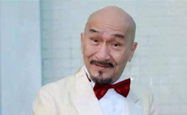 74岁光头影帝爆金句歇后语曾凭电影《最佳拍档》一炮而红_麦嘉_美国