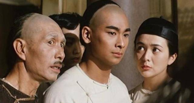 赵文卓在90年代接班李连杰出演徐克版"黄飞鸿"电影,连续主演了《王者