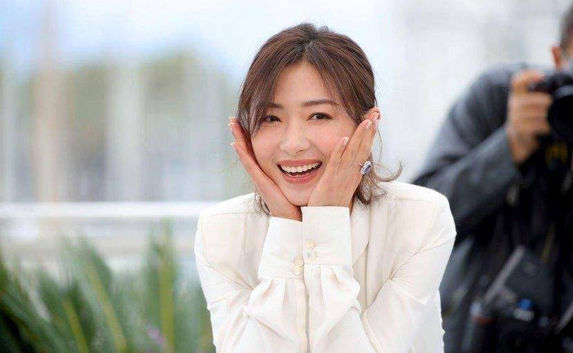 原创现代李小龙贾玲是俺未来妻子人选杨幂万茜周迅都比不了她