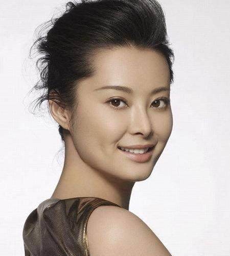 44岁袁立为什么热衷做公益?看看她的这段采访就知道了_赔偿_兄弟_片酬